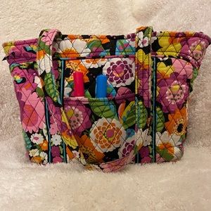 VERA BRADLEY large SZ. shoulder tote